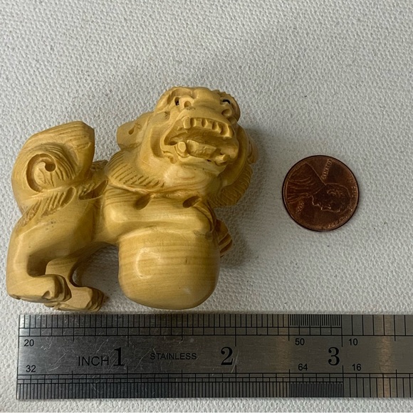 Vintage Hand Carved Pixiu Boxwood Netsuke Animal Figurine Wood Carving 2.2"x2" - Picture 13 of 15